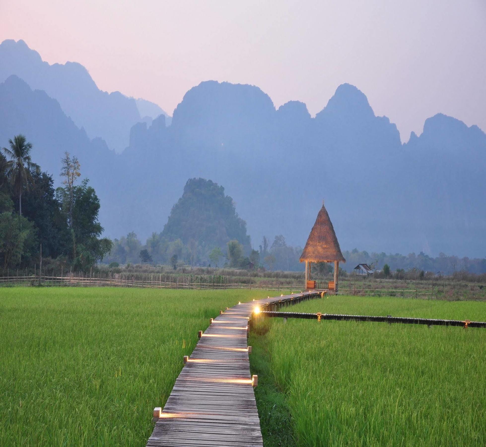 Viengtara Vangvieng Resort Vang Vieng Zewnętrze zdjęcie